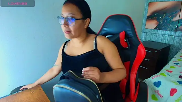 susan mooree online show from March 28, 8:10 pm