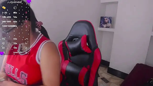 susan mooree online show from April 15, 7:51 pm