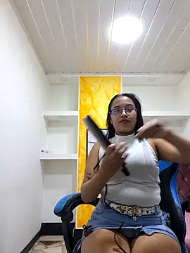 susan mooree online show from October 23, 7:12 pm