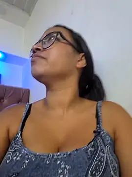 susan mooree online show from November 15, 7:07 pm