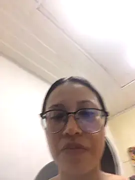 susan mooree online show from December 5, 7:34 pm