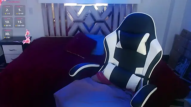 susan mooree online show from October 21, 5:18 am