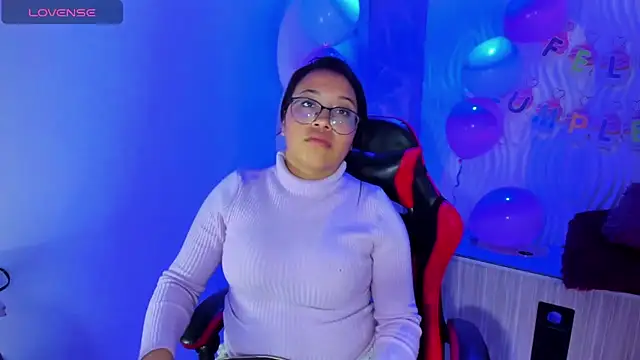 susan mooree online show from March 26, 9:02 pm