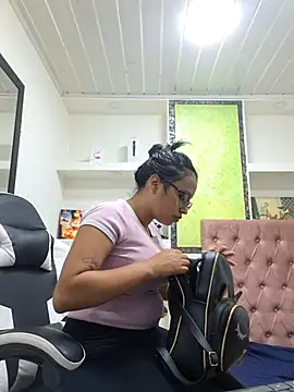 susan mooree online show from November 9, 11:14 am