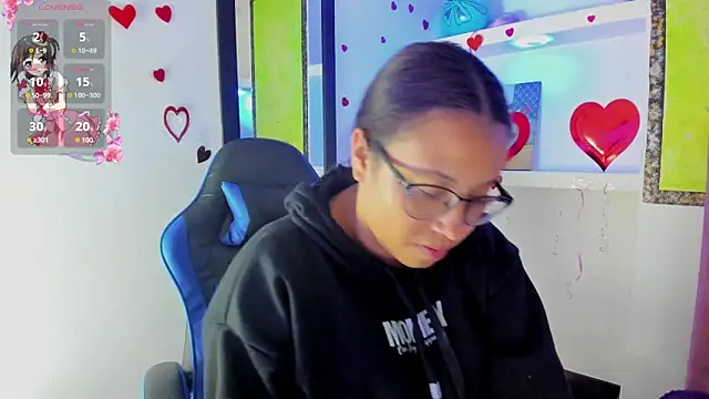 susan mooree online show from March 18, 8:43 pm