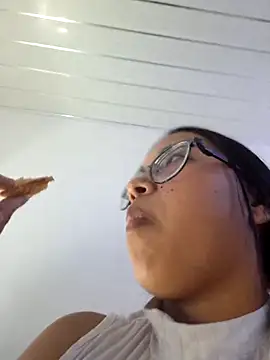 susan mooree online show from November 21, 8:52 pm