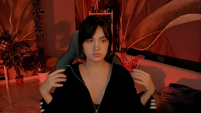 MonicaFarmer online show from November 1, 2:44 pm