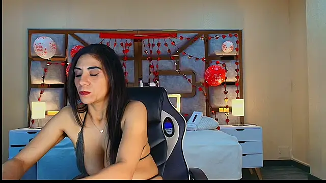 ANABELL BROWN online show from February 20, 7:27 pm