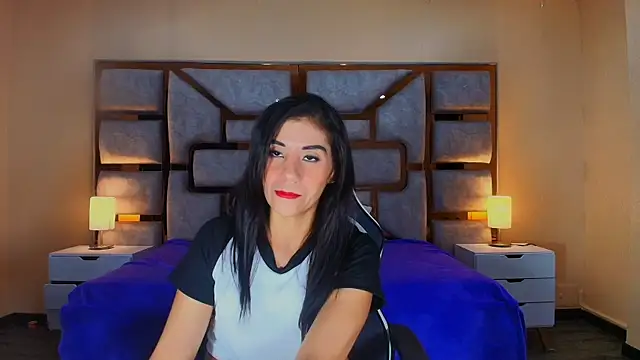 ANABELL BROWN online show from May 19, 1:29 pm
