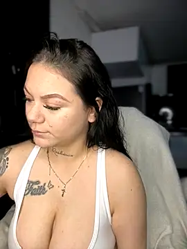 Snapshot of Megaan__More chatting on October 25, 2:44 am Megaan More online show from October 25, 2:44 am