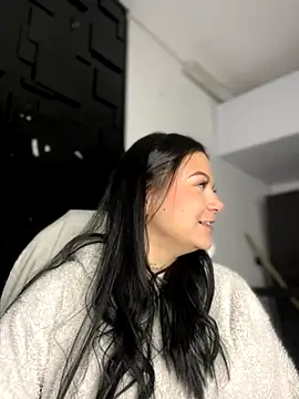 Snapshot of Megaan__More chatting on September 24, 2:18 am Megaan More online show from September 24, 2:18 am