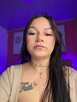 Snapshot of Megaan__More chatting on July 18, 3:04 am Megaan More online show from July 18, 3:04 am