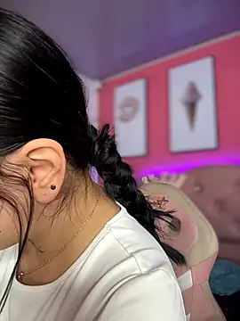 Megaan  More online show from December 21, 2:35 am