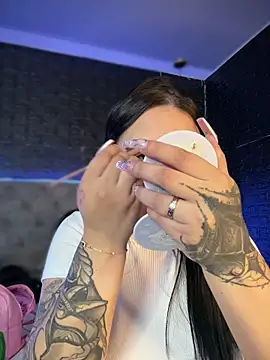 Megaan  More online show from April 14, 3:00 am