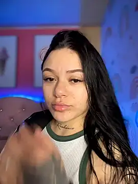 Snapshot of Megaan__More chatting on December 1, 2:01 am Megaan More online show from December 1, 2:01 am