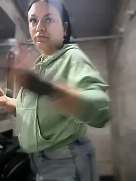 Snapshot of Megaan__More chatting on October 16, 1:47 am Megaan More online show from October 16, 1:47 am