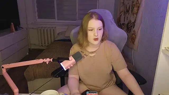 OliviaBlade online show from October 19, 1:58 pm