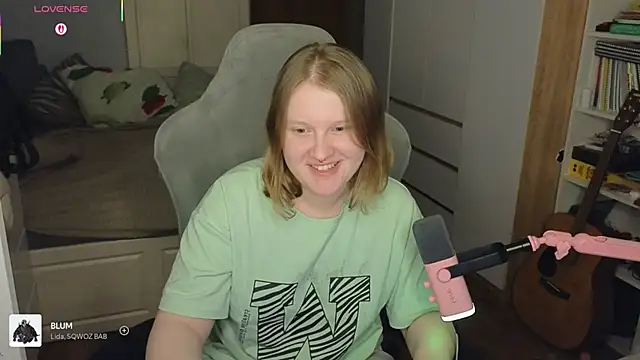 OliviaBlade online show from November 23, 1:43 pm