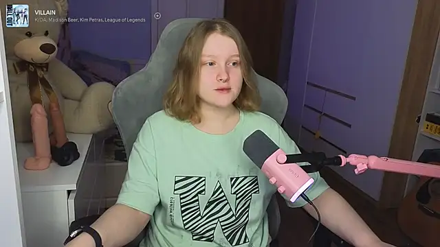 OliviaBlade online show from November 1, 1:49 pm