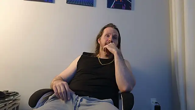 AlbinoAdonis online show from March 24, 2:11 am