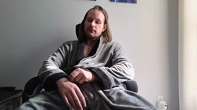 AlbinoAdonis online show from September 13, 2:17 pm