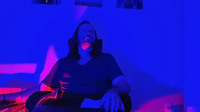 AlbinoAdonis online show from September 25, 12:38 am