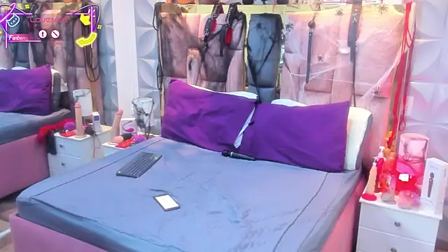 Charlotte Landry   online show from October 9, 3:34 pm