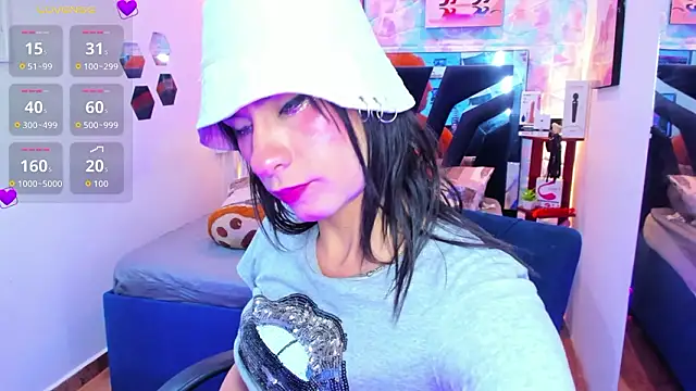 Charlotte Landry   online show from February 28, 4:50 pm