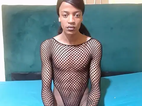 Snapshot of Freaky-Nicky18 chatting on November 13, 7:01 am Freaky-Nicky18 online show from November 13, 7:01 am