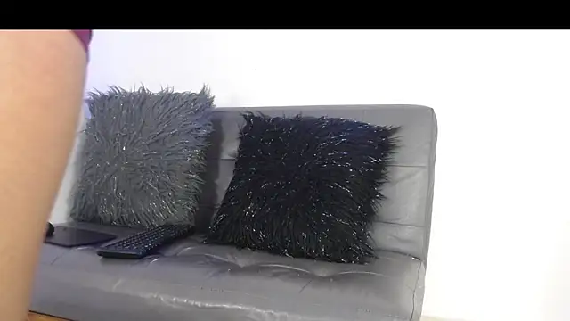 Deysha Garcias online show from December 21, 6:09 pm