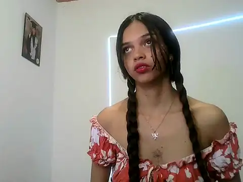 lucy babyy online show from October 10, 8:31 pm