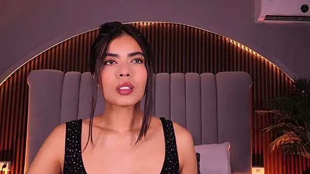 Isabellax21 online show from April 10, 4:19 am