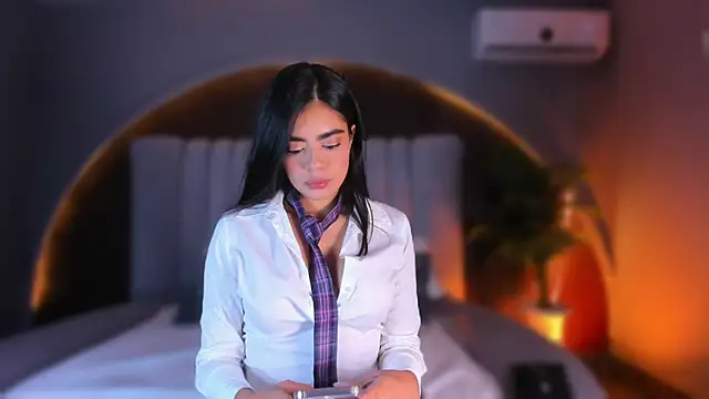 Isabellax21 online show from February 4, 4:07 am