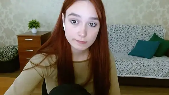 Snapshot of aFoxie chatting on September 27, 7:42 pm aFoxie online show from September 27, 7:42 pm