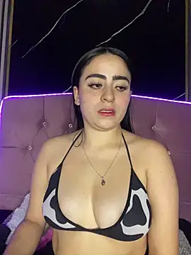 Snapshot of Elha_20 chatting on October 10, 12:28 pm Elha 20 online show from October 10, 12:28 pm