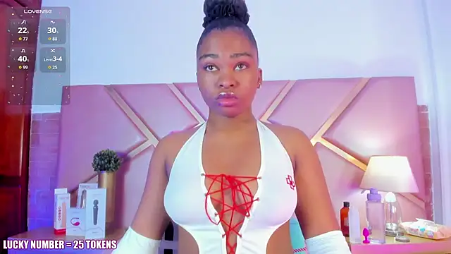 SophieSinclair online show from November 18, 12:52 pm