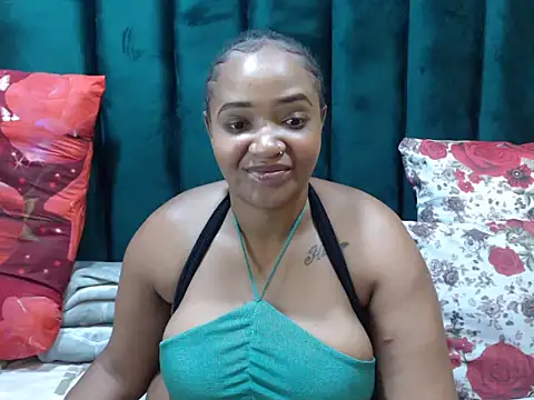 Snapshot of CandyBoobsxxxx chatting on September 19, 6:23 pm CandyBoobsxxxx online show from September 19, 6:23 pm