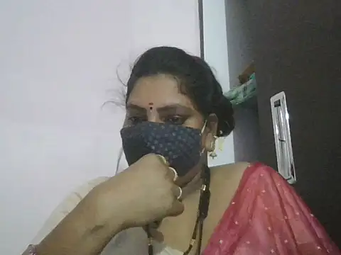 Snapshot of Nisha-telugu chatting on September 17, 11:40 pm Nisha-telugu online show from September 17, 11:40 pm