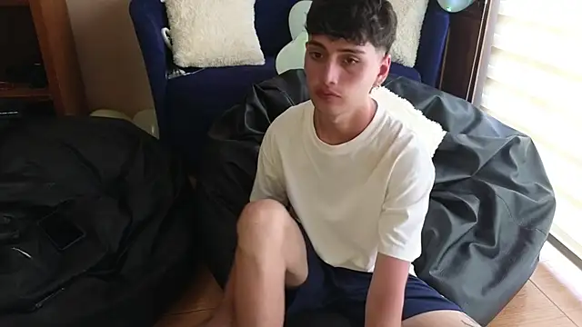 tightncuteass online show from February 9, 2:48 pm