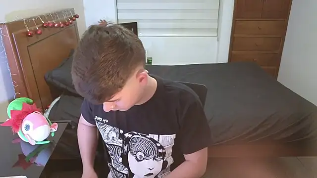 tightncuteass online show from November 12, 10:57 pm