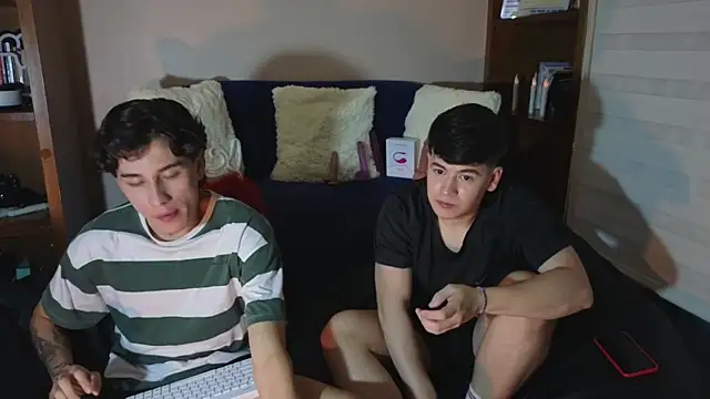 tightncuteass online show from December 19, 2:37 am