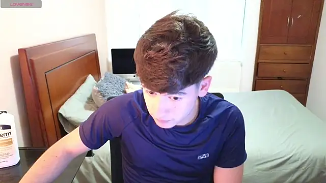 Snapshot of tightncuteass chatting on October 18, 10:12 pm tightncuteass online show from October 18, 10:12 pm