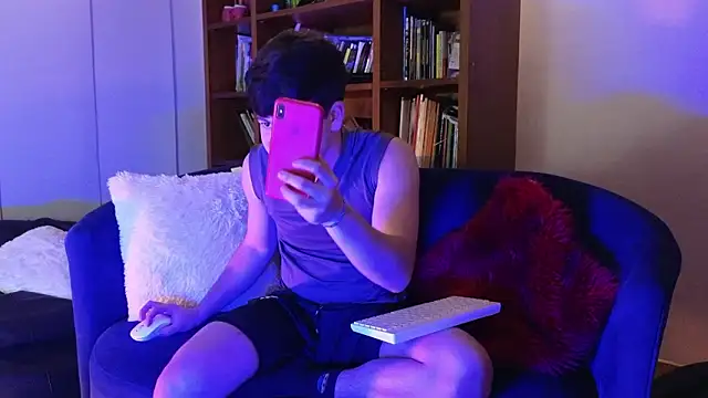 tightncuteass online show from March 21, 3:41 am