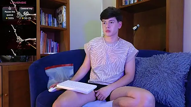 tightncuteass online show from May 20, 10:07 pm
