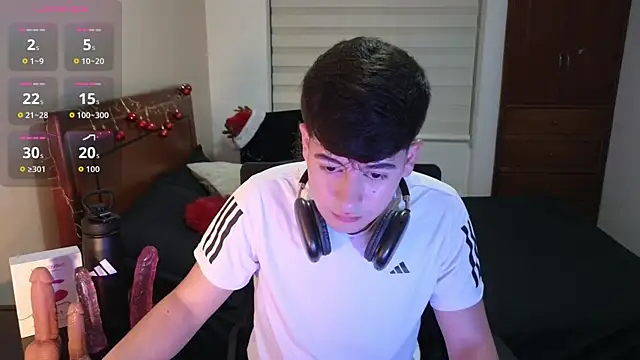 tightncuteass online show from November 30, 12:33 am