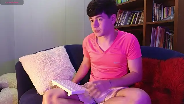 tightncuteass online show from March 25, 2:01 am