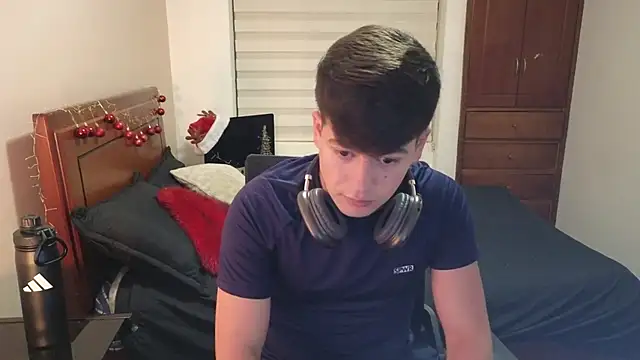 tightncuteass online show from November 24, 11:49 pm