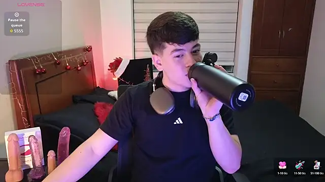 tightncuteass online show from December 1, 11:16 pm