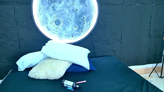 IvannaaVega online show from March 31, 4:36 am