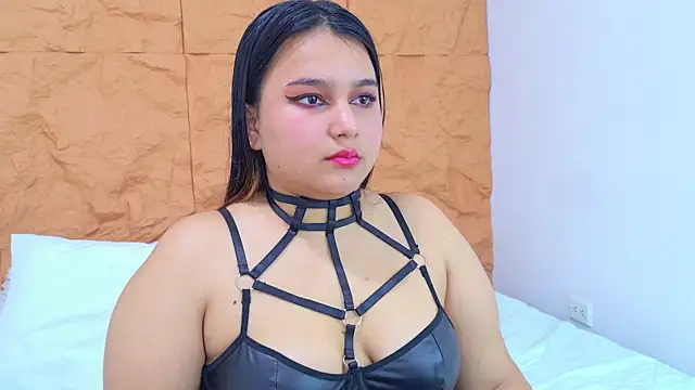 IvannaaVega online show from April 15, 4:40 am